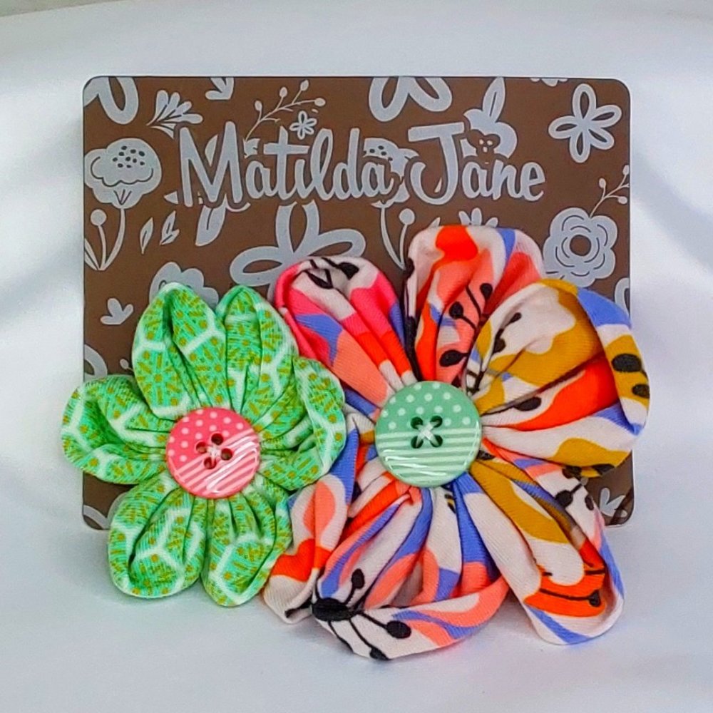 MATILDA JANE 'ME TOO' HAIR CLIP DOUBLE~FLOWER PATTERN W/BUTTON CENTER